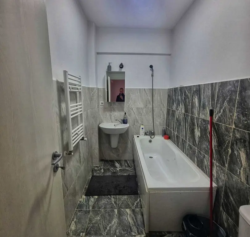Apartament 2 Camere - Proprietar - Metrou Leonida