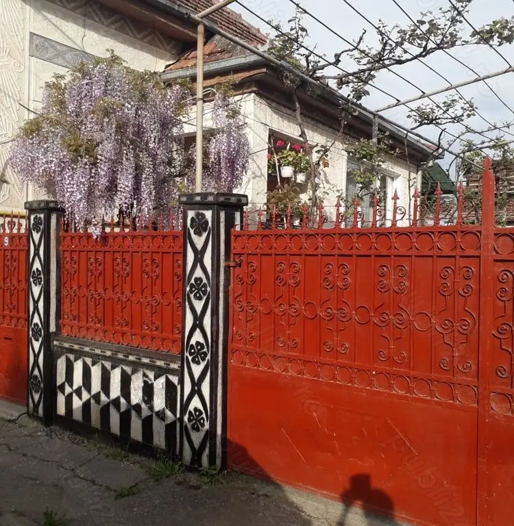 BRASADAS vinde casă in zona Barițiu.