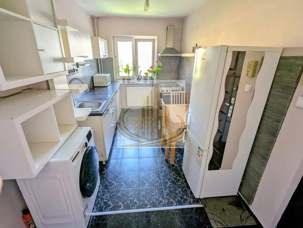 2 camere Girocului, etaj 3, renovat ideal investiție