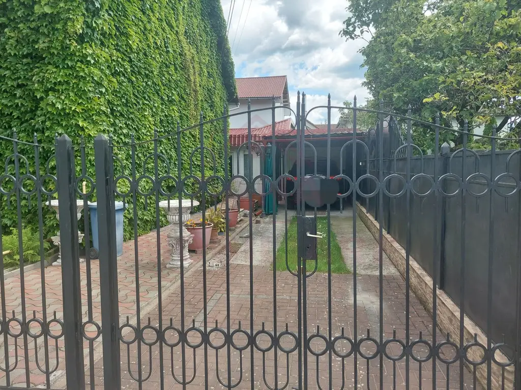 SPAȚIU COMERCIAL ÎN OȚELU-ROȘU/JUD.CARAȘ-SEVERIN