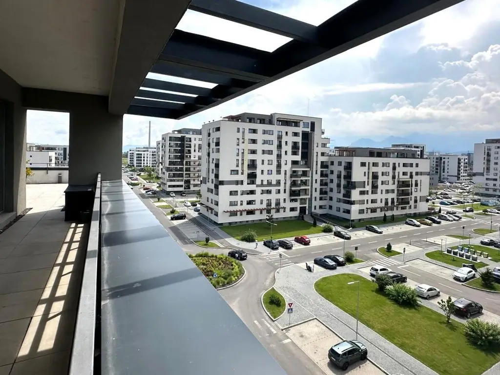 Inchiriem penthouse LUX 4 camere cu terasa de 122 mp zona Coresi