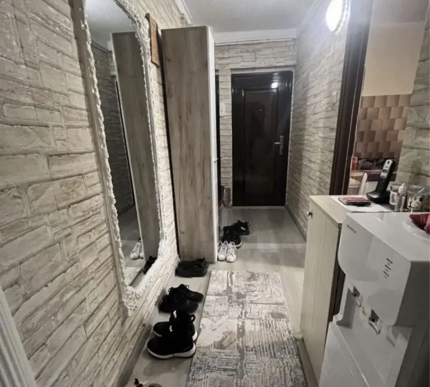 Vand apartament 2 camere zona Anda