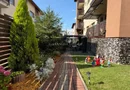 Apartament 3 camere, curte, boxa, parcare, Sub Cetate