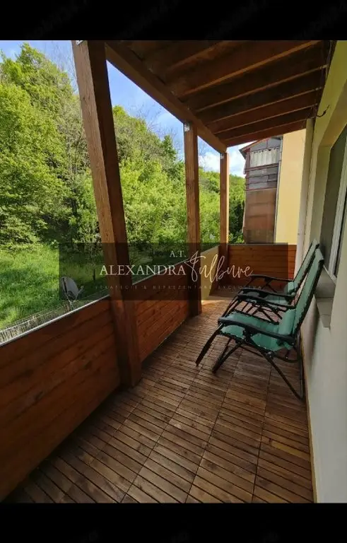 Apartament 3 camere, etaj intermediar, 2balcoane, parcare