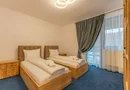 Pensiune Râșnov, 13 camere plus locuință proprietar, zonă Cetate