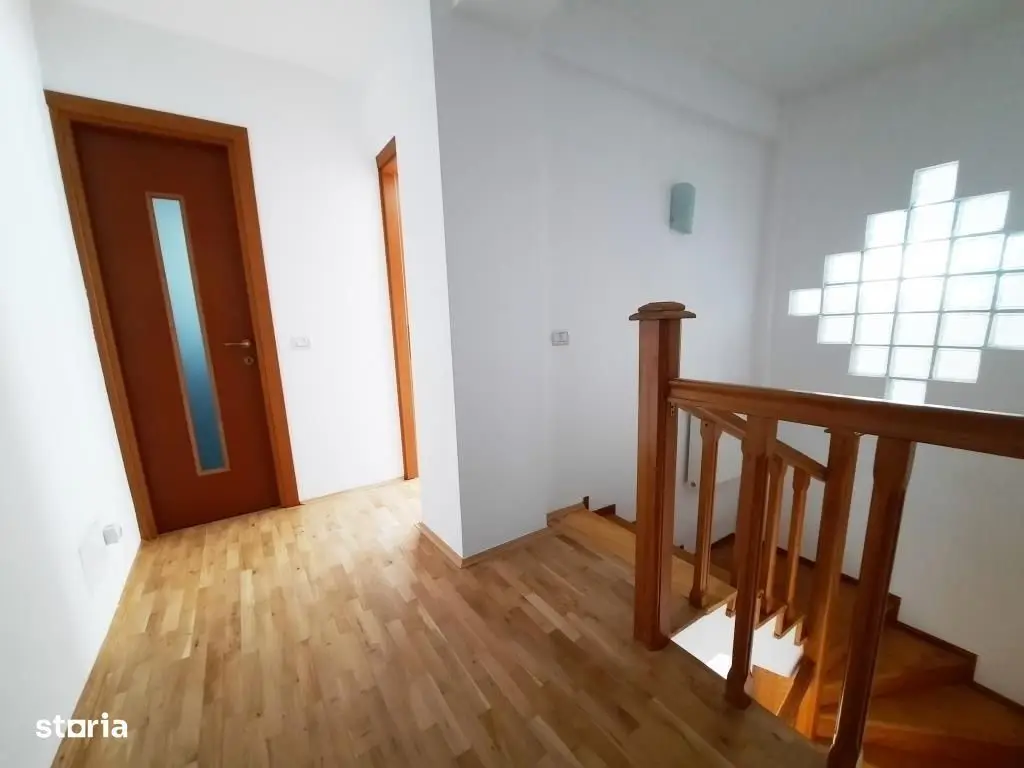 Duplex P+1 in bloc 2013 in Precupetii Vechi nr 65, 4 camere, curte