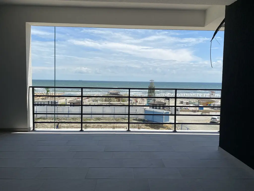Ag. Eu. vinde Ap. 2 Cam 63 mp Et. 1 Constanta-Mamaia Nord