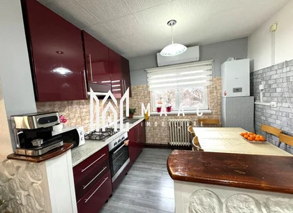 Apartament la casă I 4 camere I Curte 100 mp I Lazaret