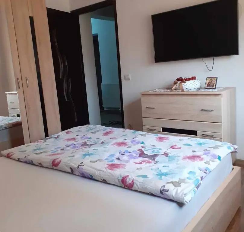 BRASADAS vinde ap 3 cam 48mp la PARTER în Micro 16.