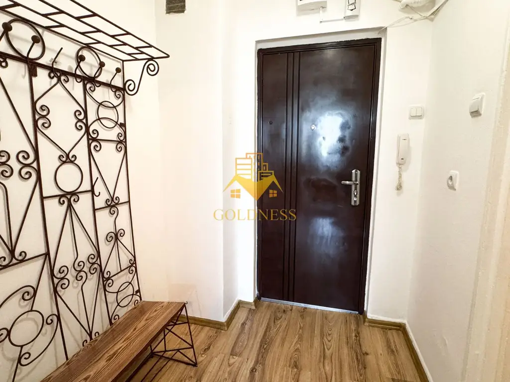 O camere, 31 mp, Gheorheni, Constantin Brancusi Zona BT, Mega Image