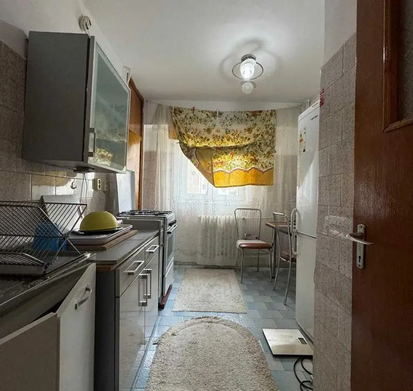 Vand ap cu 3camere Calea Calarasilor