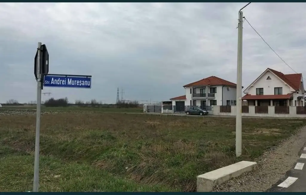 De vanzare teren intravilan Paulesti 40 ari