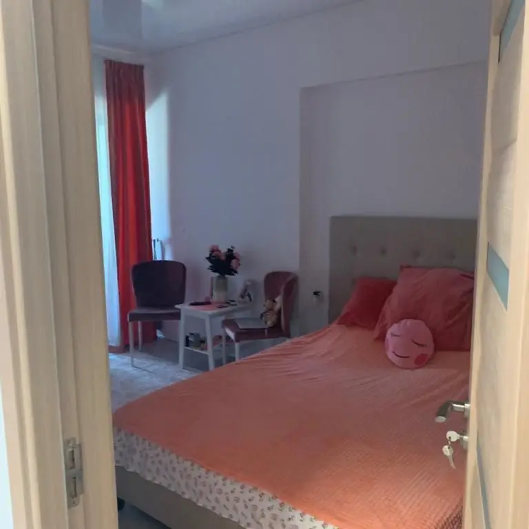 Ag BRASADAS vinde ap 2 cam 59mp Et 5/6 PRIMA LINIE Năvodari.