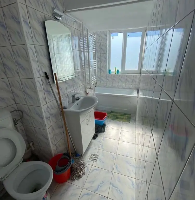 Ocazie! Proprietar direct!3camere de vânzare Decebal București