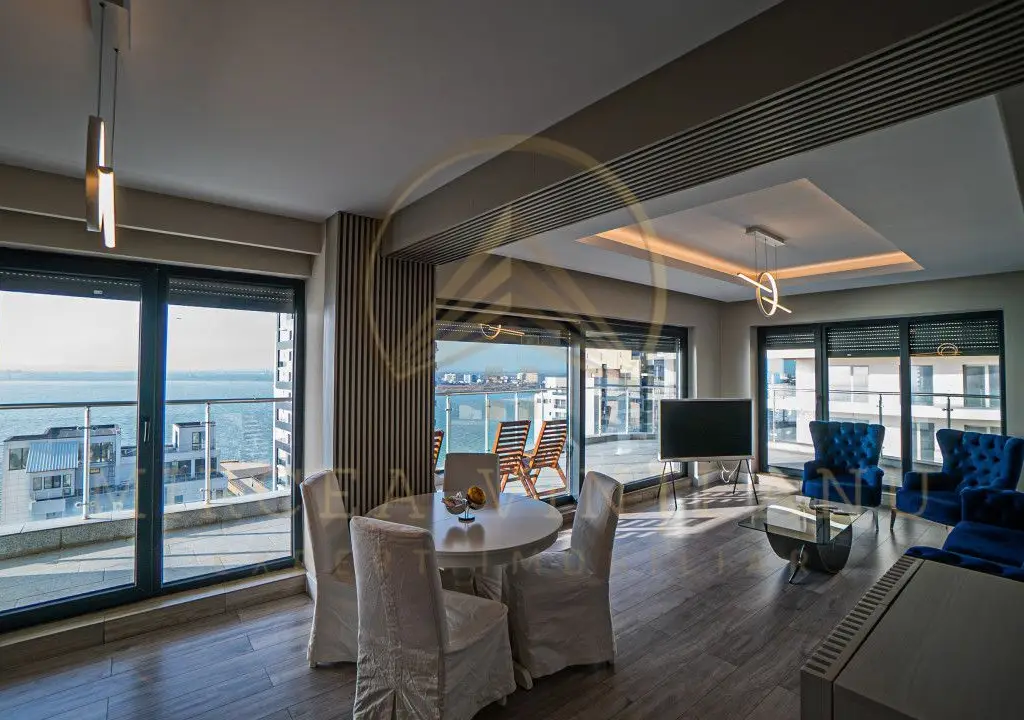 Apartament de 3 Camere și Terasă Panoramică în Complex Casa del Mar