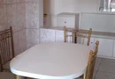 BRASADAS vinde ap 2 cam etaj 2/8 Careiului.
