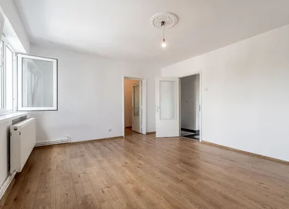 Apartament 2 camere Ultracentral, bvd Revolutiei, Arad - COMISION 0