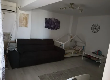 Vand apartament 2 camere decomandat
