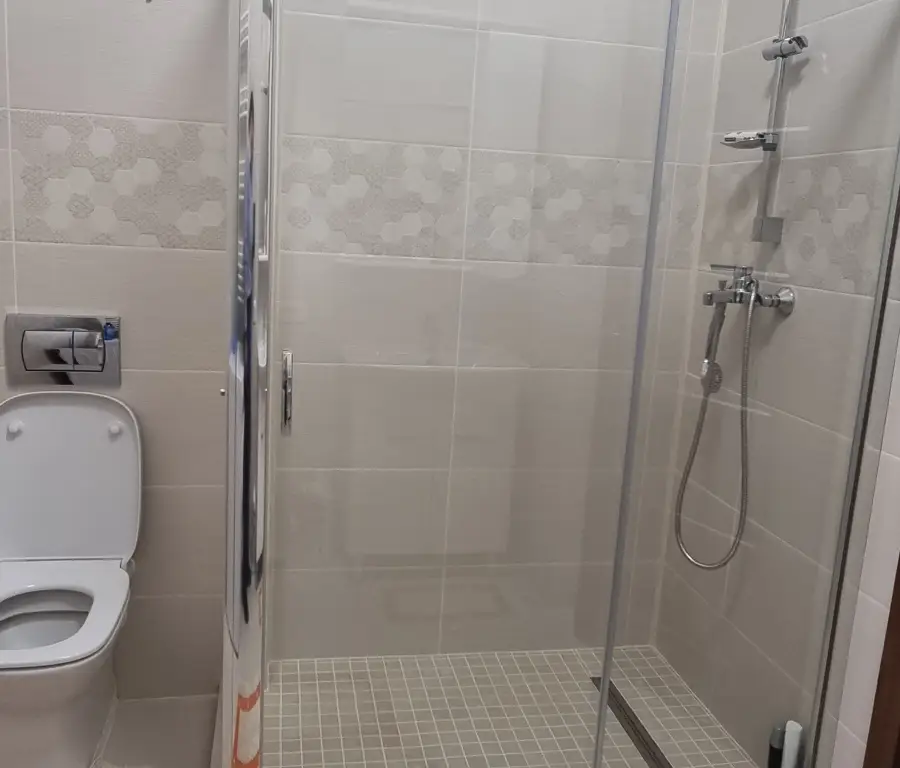 De inchiriat Apartament nou cu 3 camere excelent pozitionat