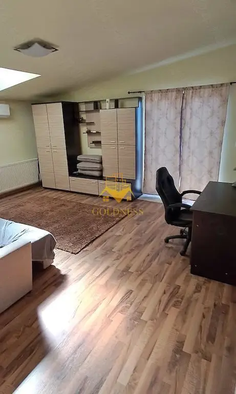 2 camere semidecomandate, balcon, Iulius Mall, Fsega, Regina Maria