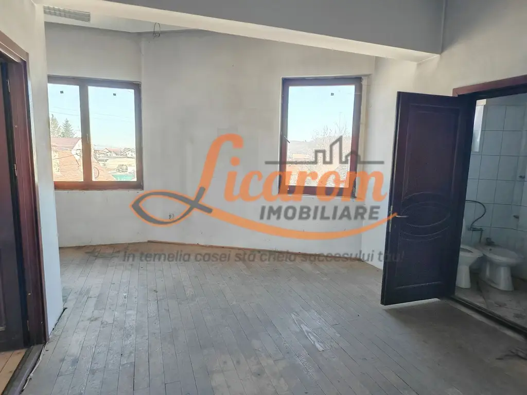 Cladire P+4 Rasnov- Central, IDEAL INVESTITIE.