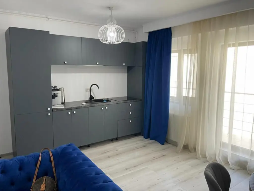 Apartament 2 cam. de vanzare 61mp + terasa 15 mp la 30 m de plaja - Mamaia Nord