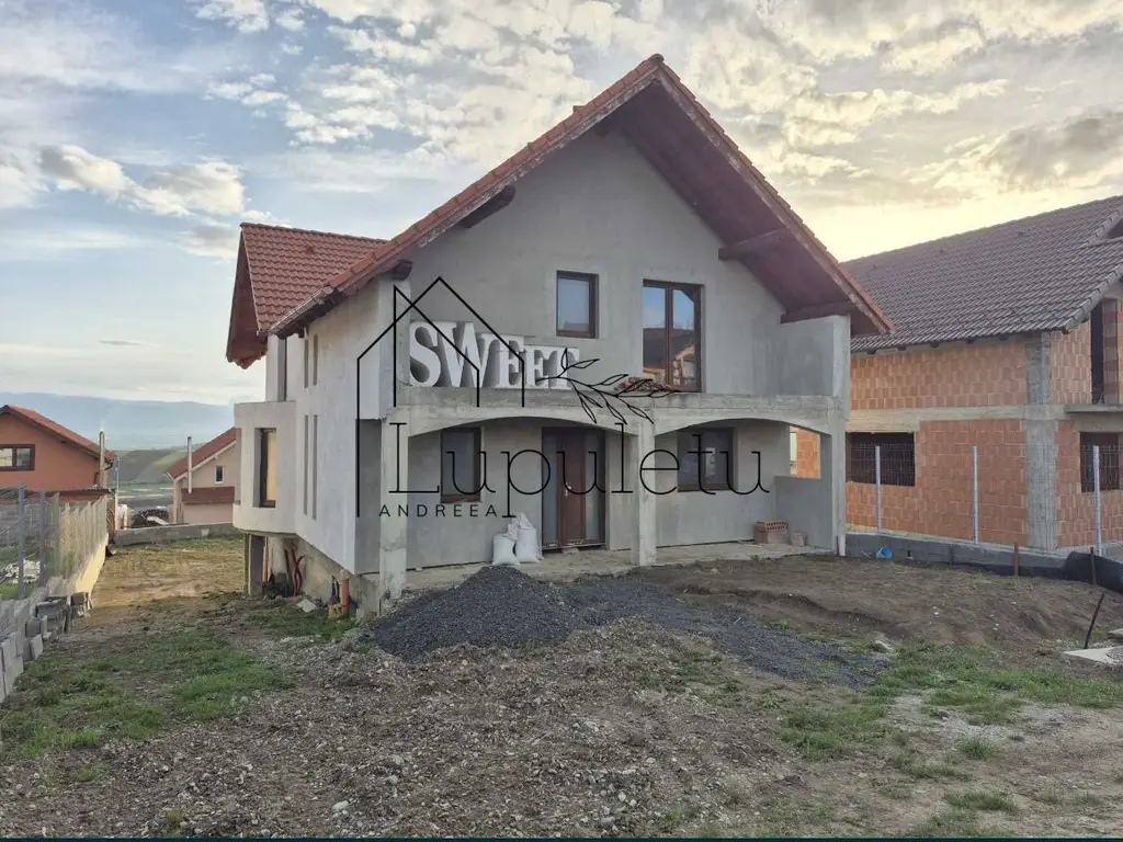 Casă Individuală cu Mandarda înaltă | 150 MPU | Șura-Mare