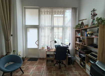 Spatiu comercial, ultracentral, Republicii, Oradea. 95 000 E. Com 0