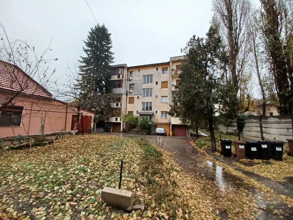 Apartament 3 camere, Gheorghe Doja, Oradea,70 mp. 125 000. Comision 0.