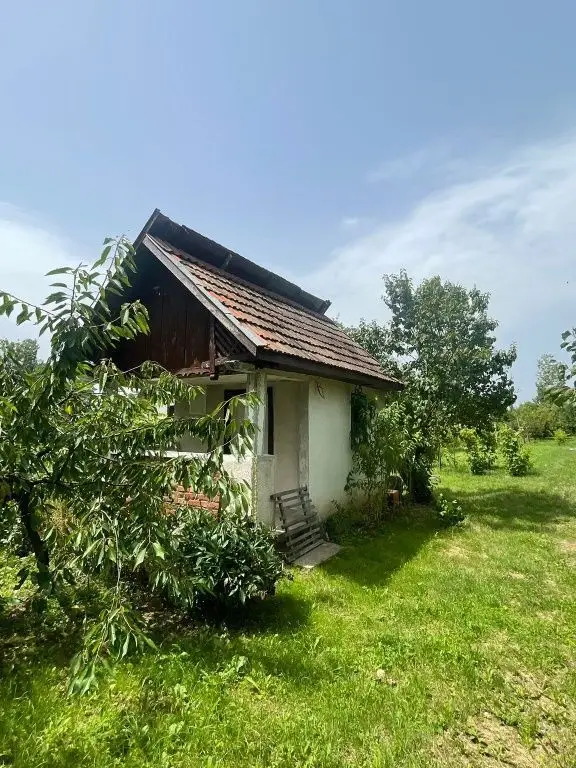 Vând teren intravilan, Str Dealului 64 - 936 mp,front stradal 13.4 m