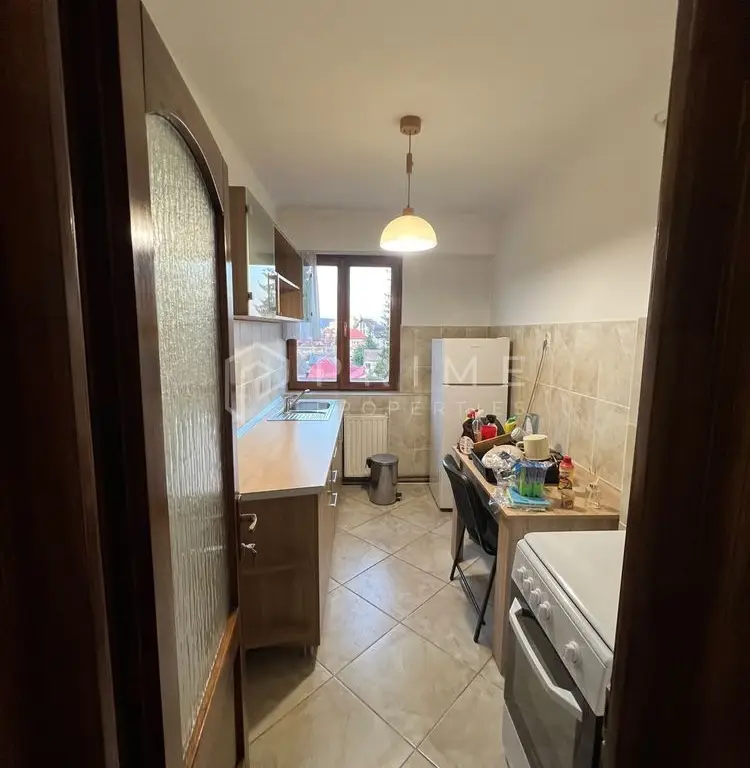 De inchiriat apartament 2 camere in centru