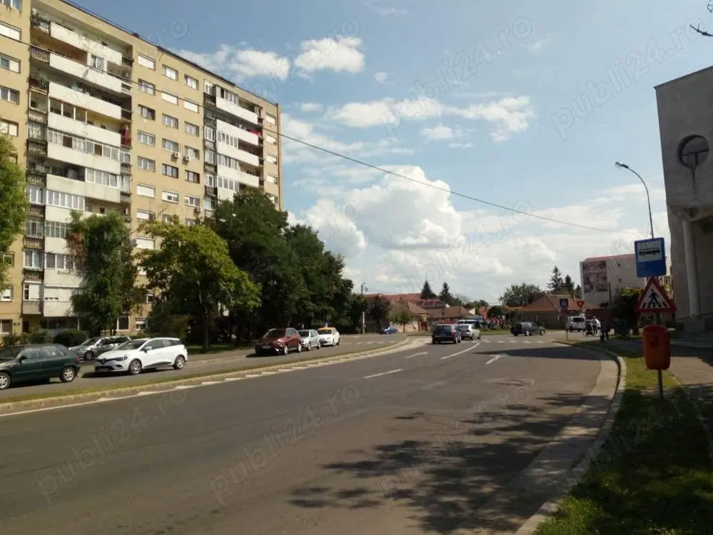 BRASADAS vinde ap 2 cam la PARTER zona Spitalul Judetean.