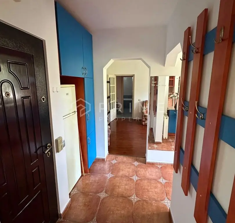 DE ÎNCHIRIAT: Apartament cu 3 camere | Cartierul Cornișa (Zona Zambara