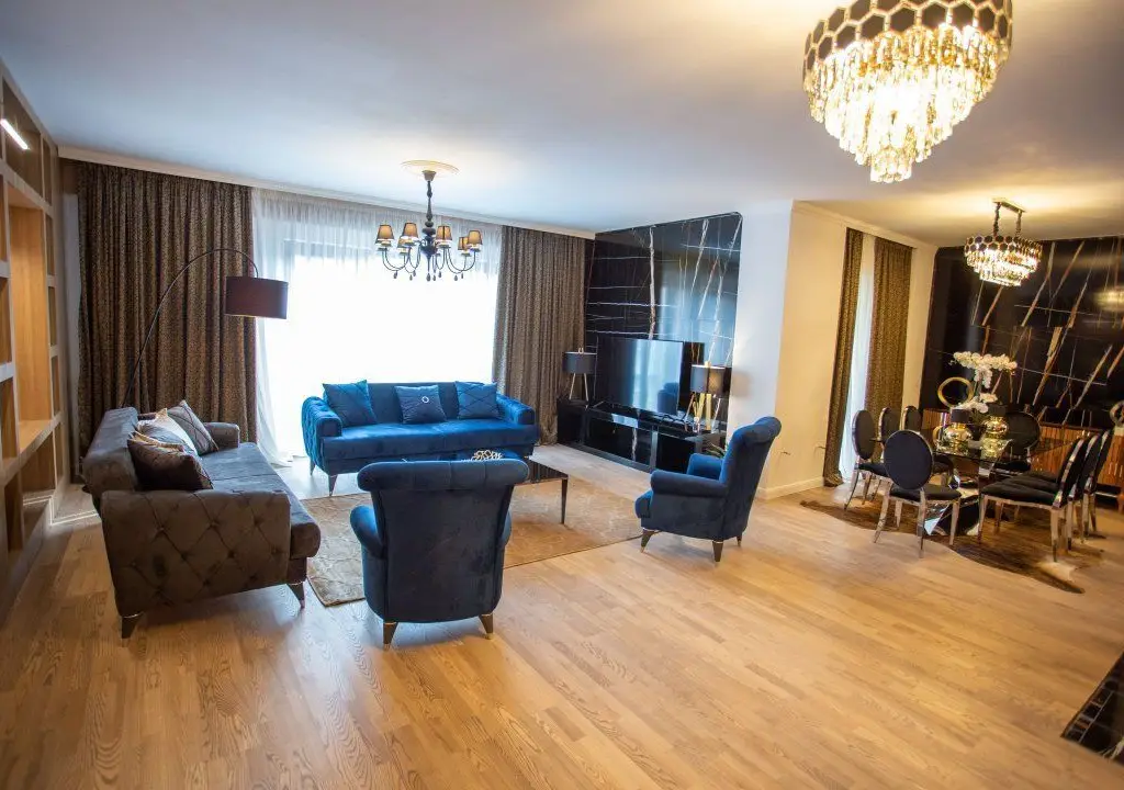 DE VANZARE AP 4 CAMERE LUX, NOU