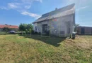 Casa individuala cu teren 1450 mp. Se poate parcela in 2-3 bucati.