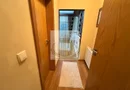 Casă premium cu panouri solare, stație EV, anexă locuibilă și grădină