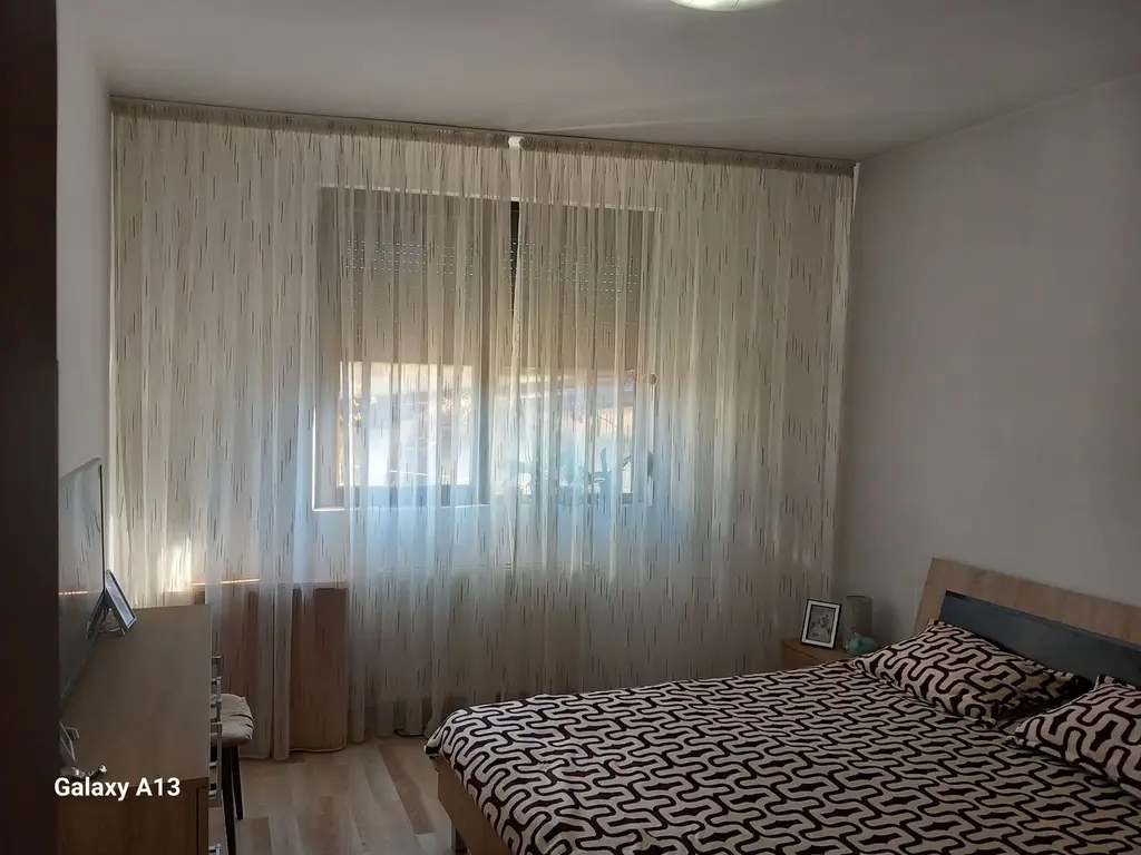 Ag BRASADAS vinde casa individuala 5 cam orasul PANTELIMON.