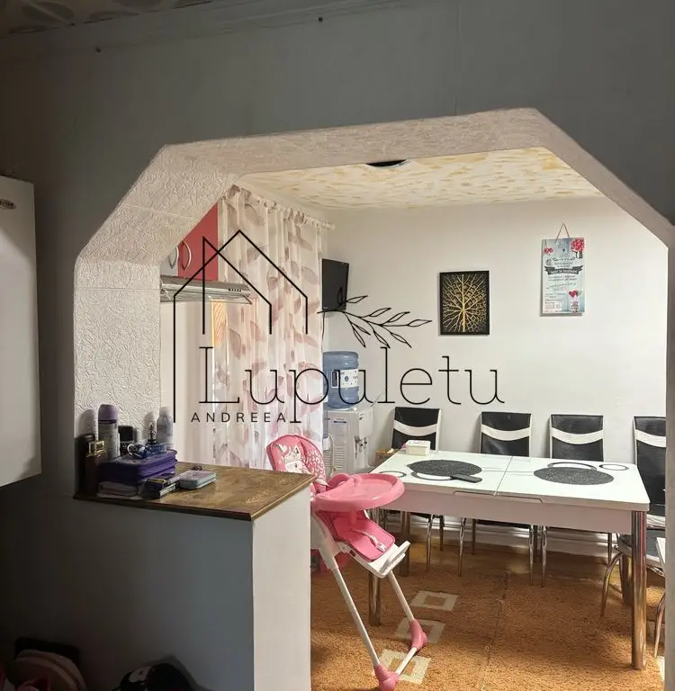Casă de Vânzare în Bungard | 150 MPU | 2 Corpuri de Clădire