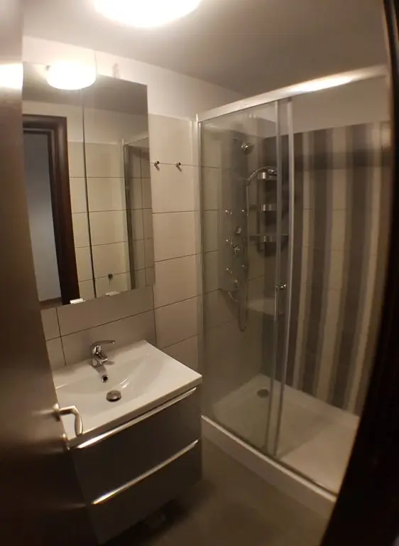 Vand ap. 3 camere Metrou Jiului