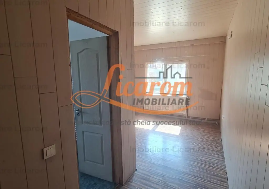 Proprietate in Cristian cu trei constructii+o fundatie,450000euro