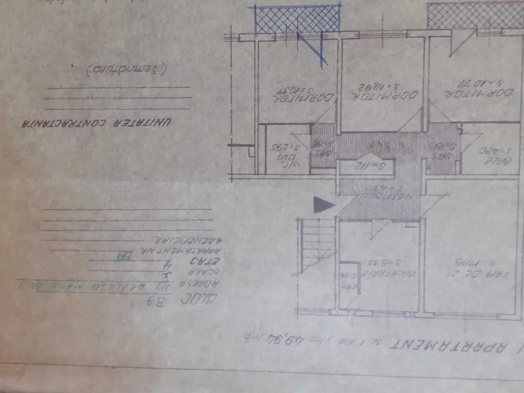 Vand Apartament 4 camere decomandate,an 1979 etajul4/4 sect.4 Buc.