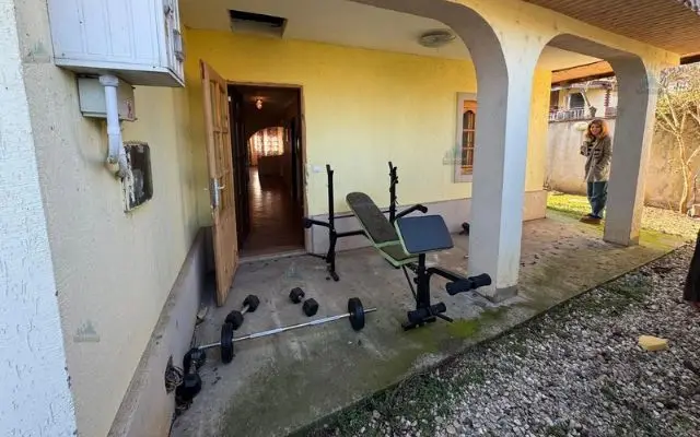Proprietate de vânzare în Frătești, zona Biserica