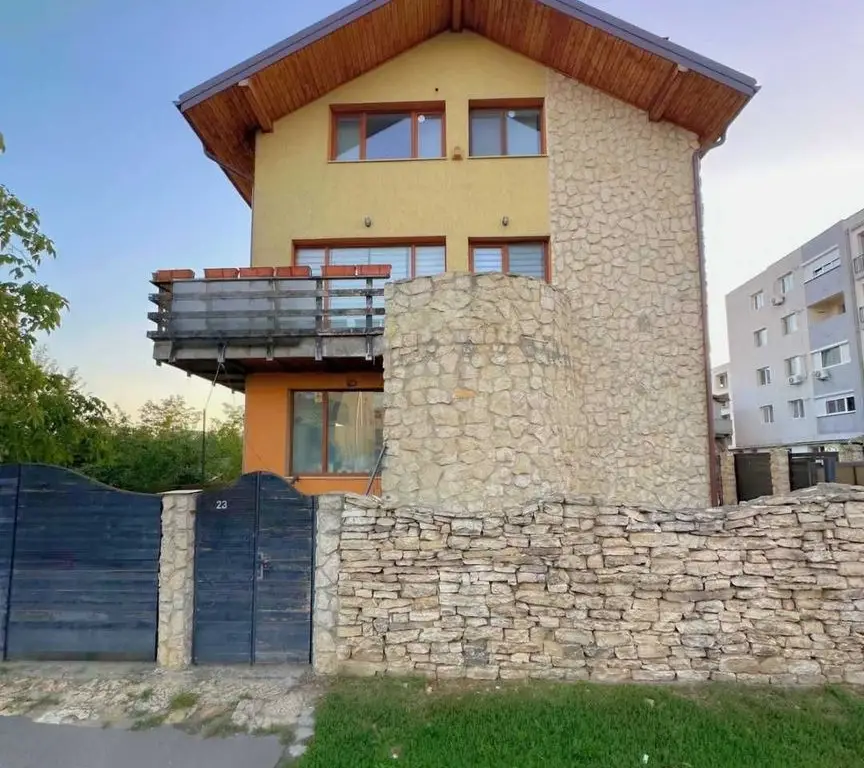 Vilă  în Nordul Bucureștiului