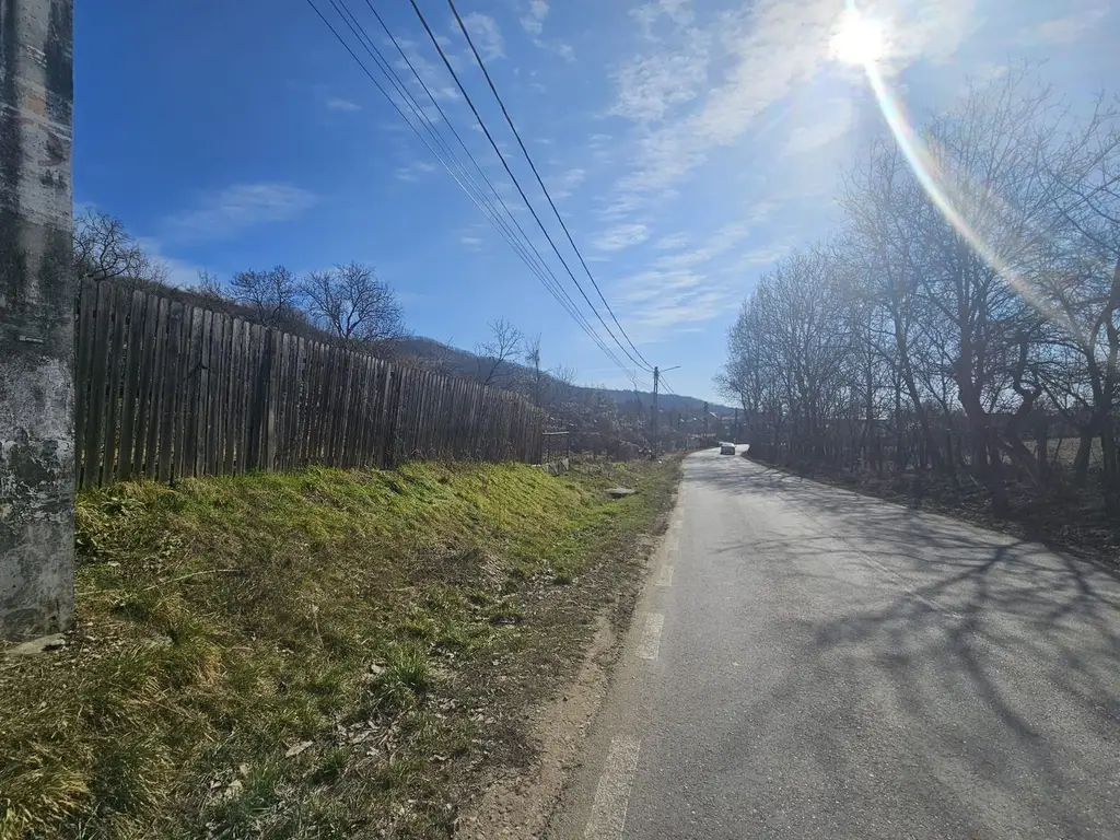 Teren 690 mp, deschidere 50 m, utilități – 1 km Primăria Ștefănești