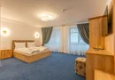Pensiune Râșnov, 13 camere plus locuință proprietar, zonă Cetate