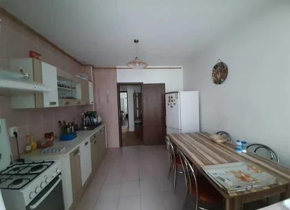 Vand apartament 3 camere, decomandat, Popesti-Leordeni