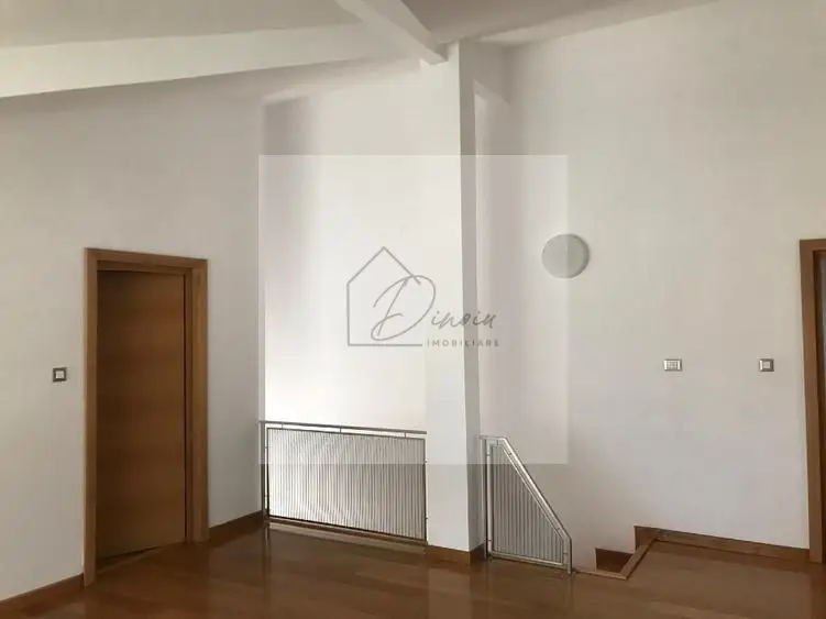 COM 0% I Vila 5 camere in Pipera I curte 1200mp I renovata2025