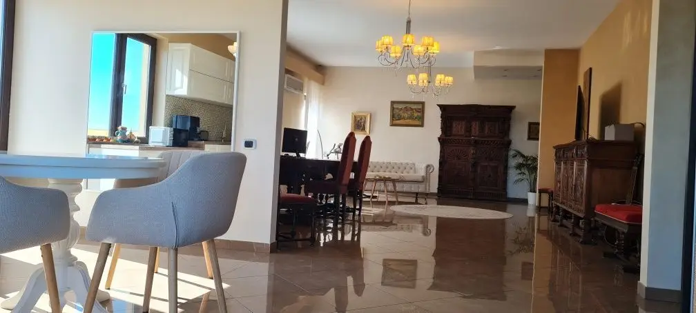 Apartament spectaculos penthouse Dr. Taberei