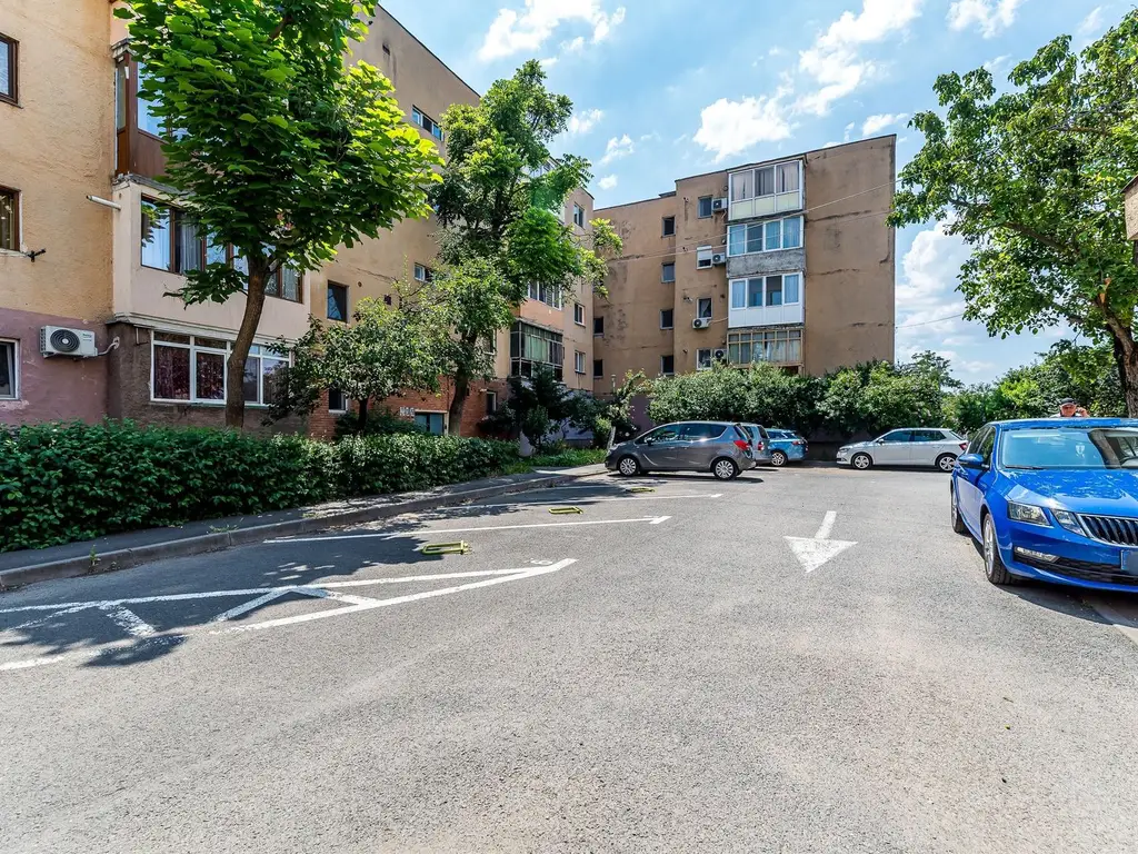 Apartament 3 camere în Vlaicu (zona Agora Mall) – etaj 2/4