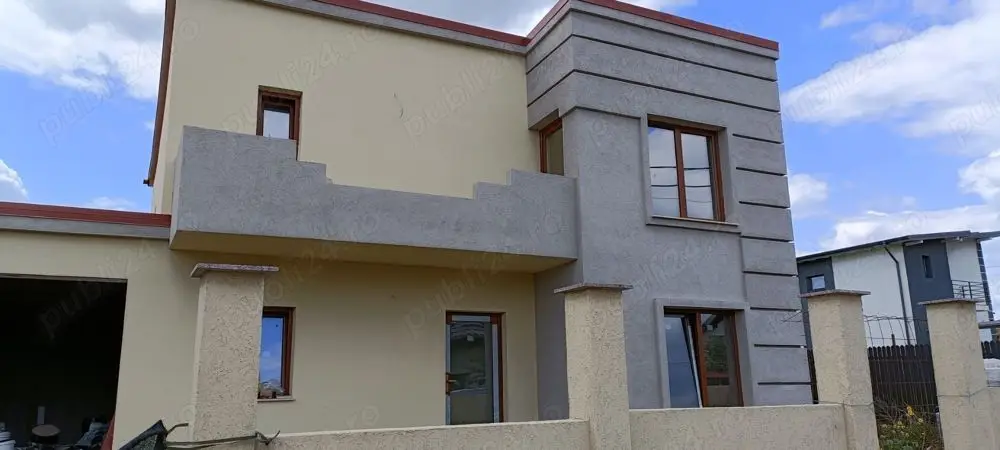 Proprietar Casa Valea Lupului GARAJ